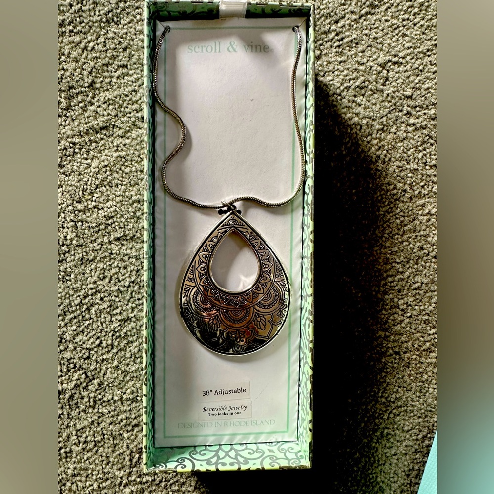 Scroll & Vine 38” adjustable necklace